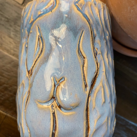 ANA LEMUS Pottery Cup - Picture 8 of 14